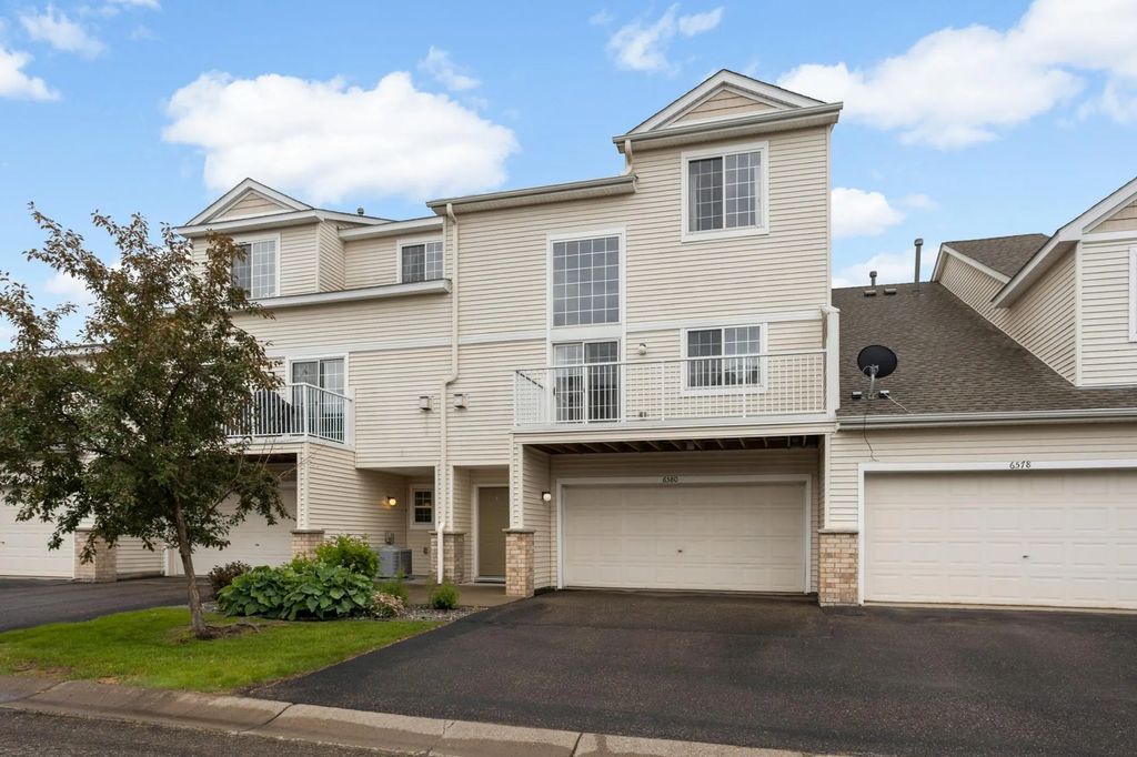6580 Olive Lane N, Maple Grove