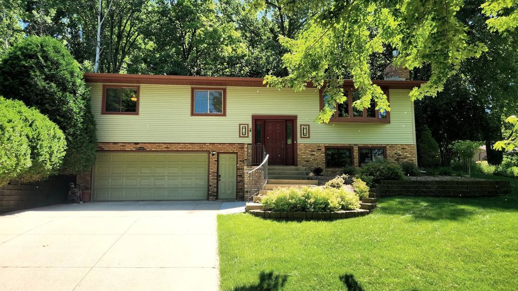 2510 Northern Hills Court Ne, Rochester