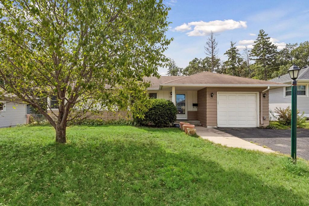 7105 W 23rd Street, Saint Louis Park