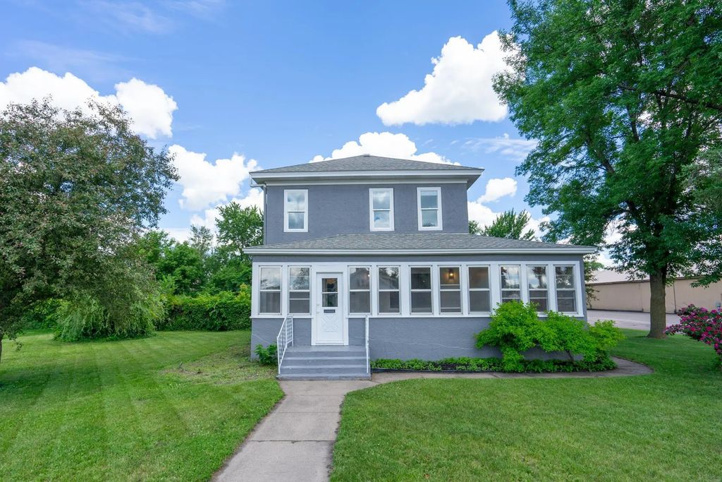 415 1st Avenue Ne, Little Falls