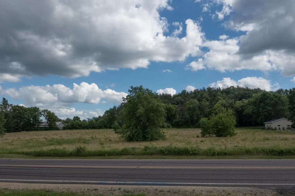 238 County Road Ss, River Falls