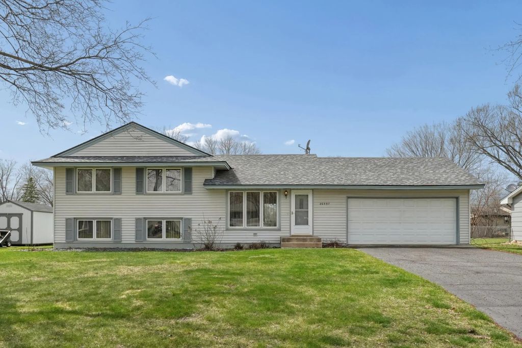 20597 Iceland Avenue, Lakeville