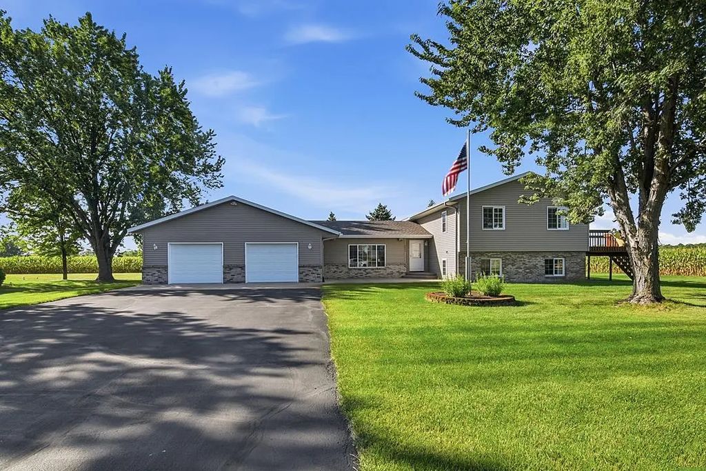 6637 229th Street, St Cloud