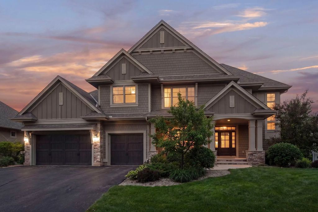 3667 Lerive Way, Chaska