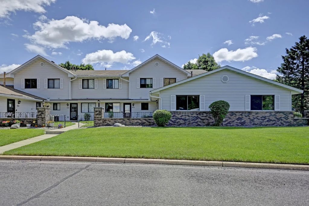 2602 Brookdale Lane, Brooklyn Park