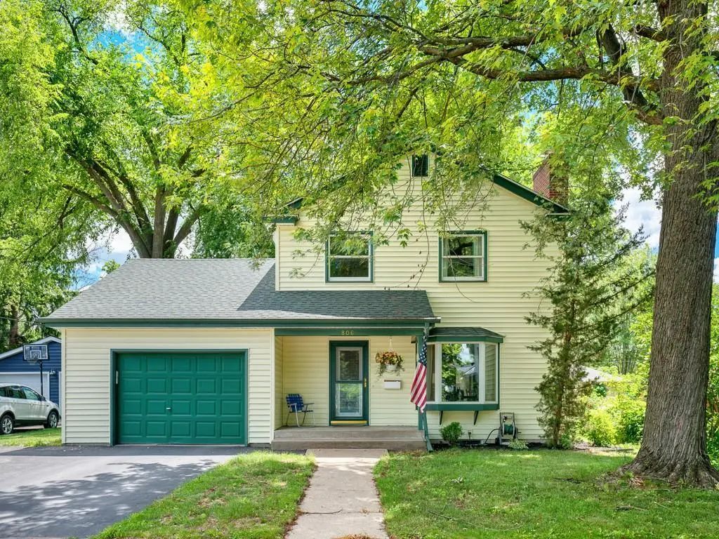 806 Myrtle Street, Hudson
