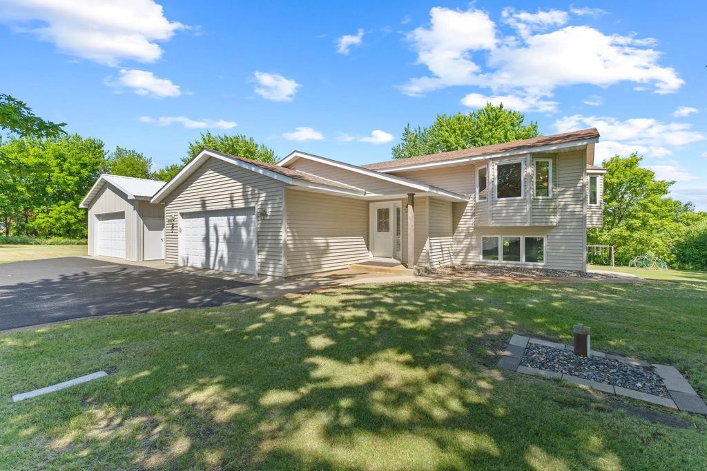 24610 Tucker Road, Rogers