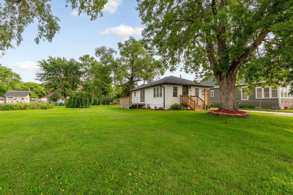 304 20th Street Nw, Faribault