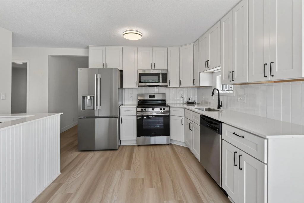 5868 Rice Lake Road, Duluth