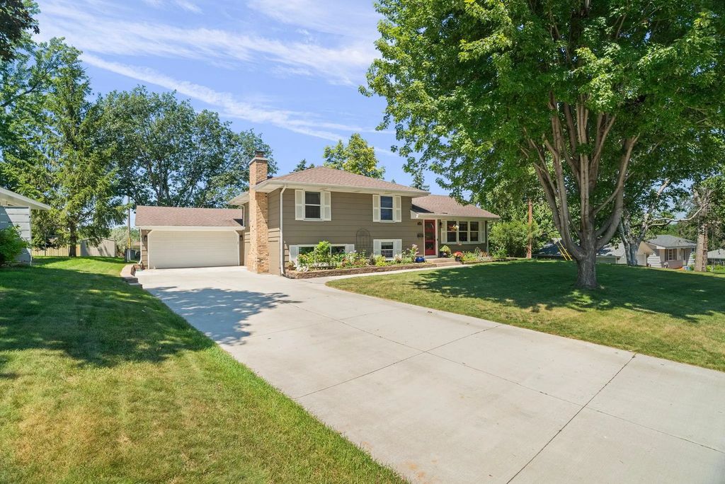 11308 France Avenue S, Bloomington