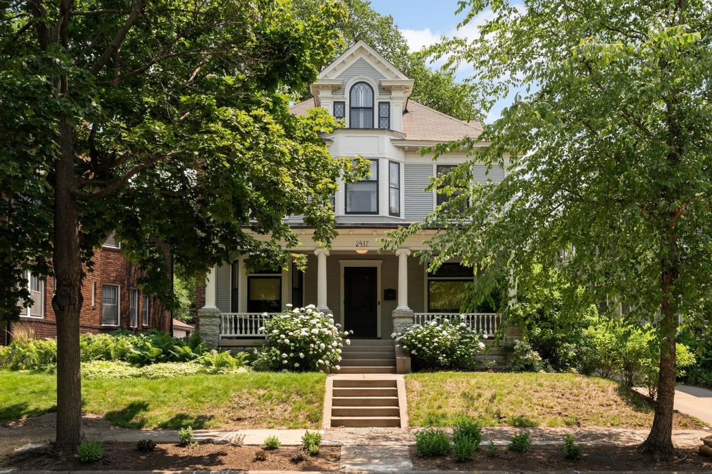 2417 Colfax Avenue S, Minneapolis