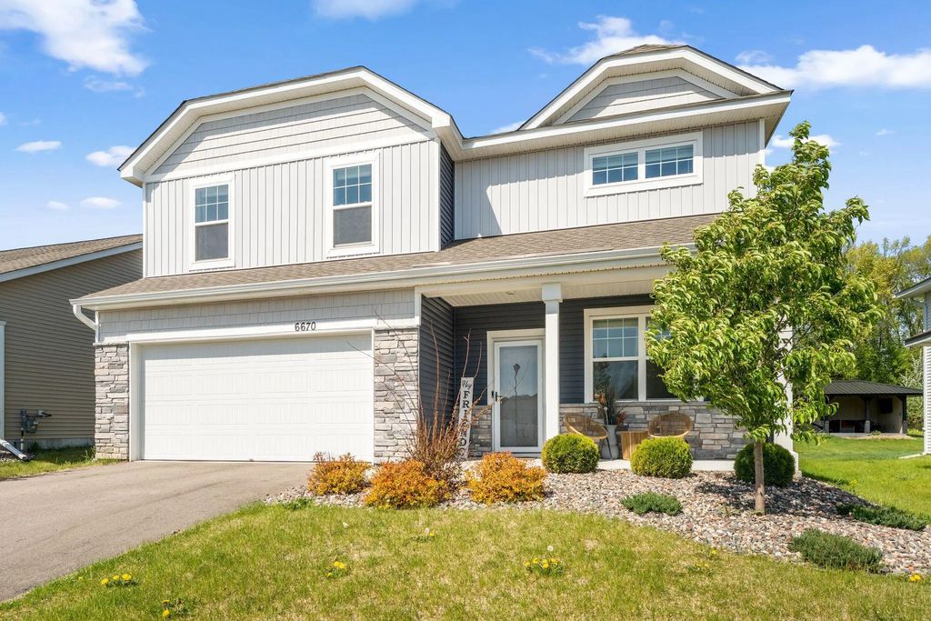 6670 Pine Arbor Boulevard S, Cottage Grove