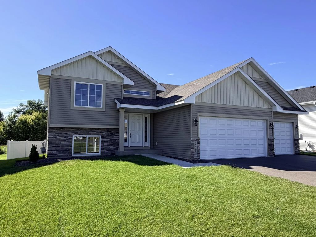 17703 Empire Trail, Lakeville