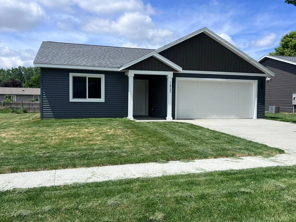 1423 Sunrise Avenue Se, Rochester