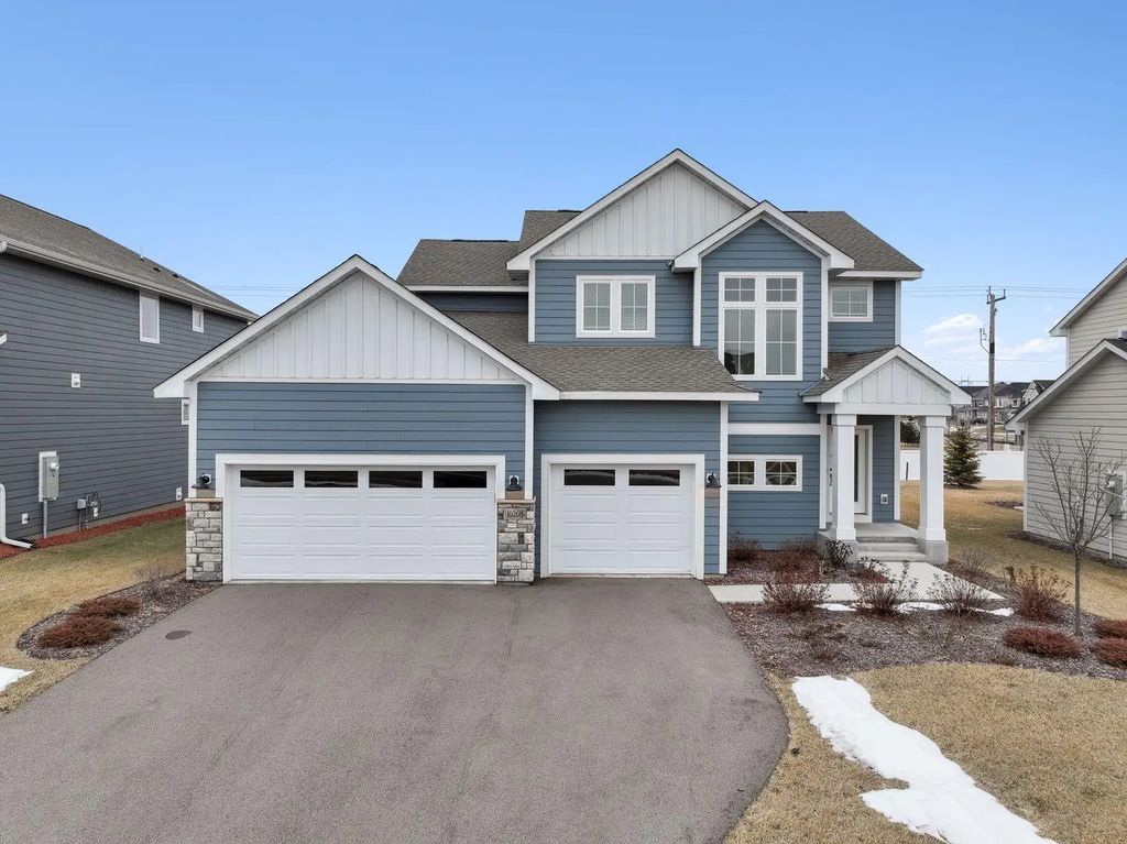 10268 Arrowwood Path, Woodbury
