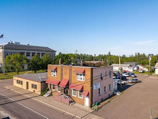 206 3rd Street, Carlton