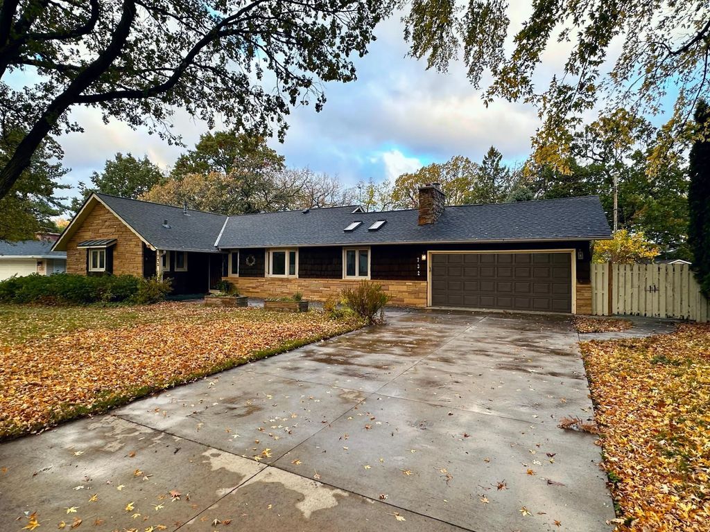 732 Forest Dale Road, New Brighton