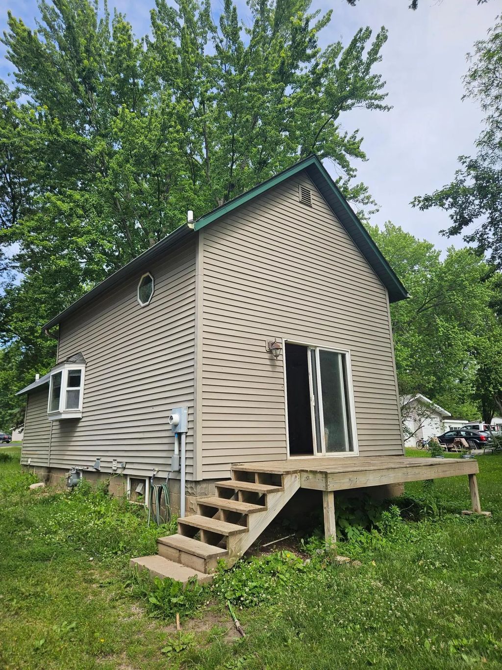 117 2nd Street Nw, Clear Lake