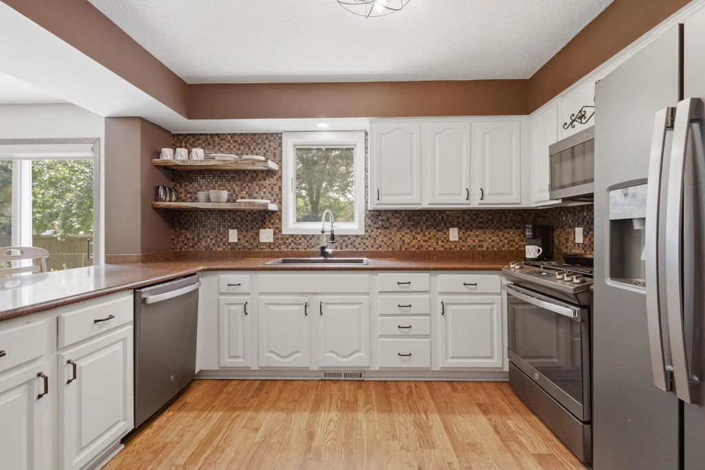 9643 Polaris Lane N, Maple Grove