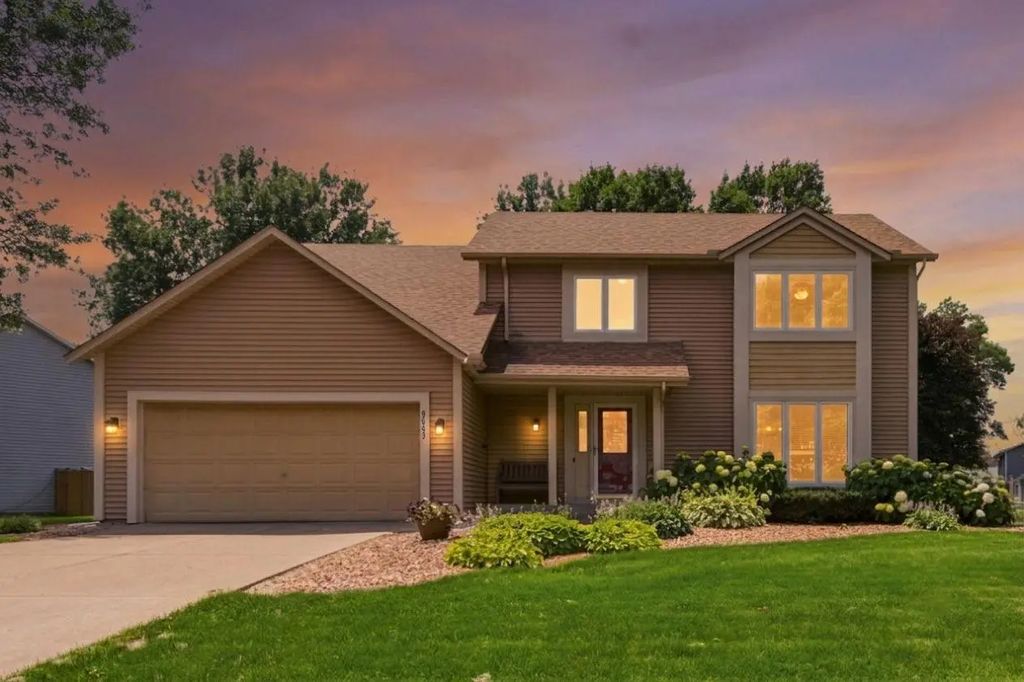 9643 Polaris Lane N, Maple Grove
