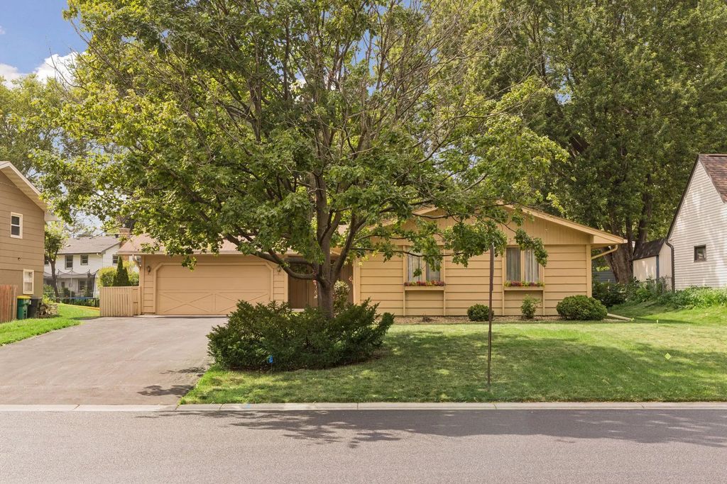 3901 Louisiana Avenue N, New Hope