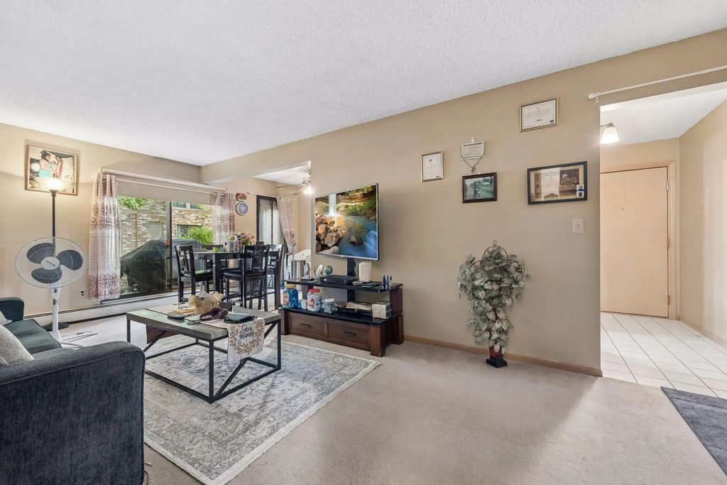 4512 Cedar Lake Road S 3, Saint Louis Park