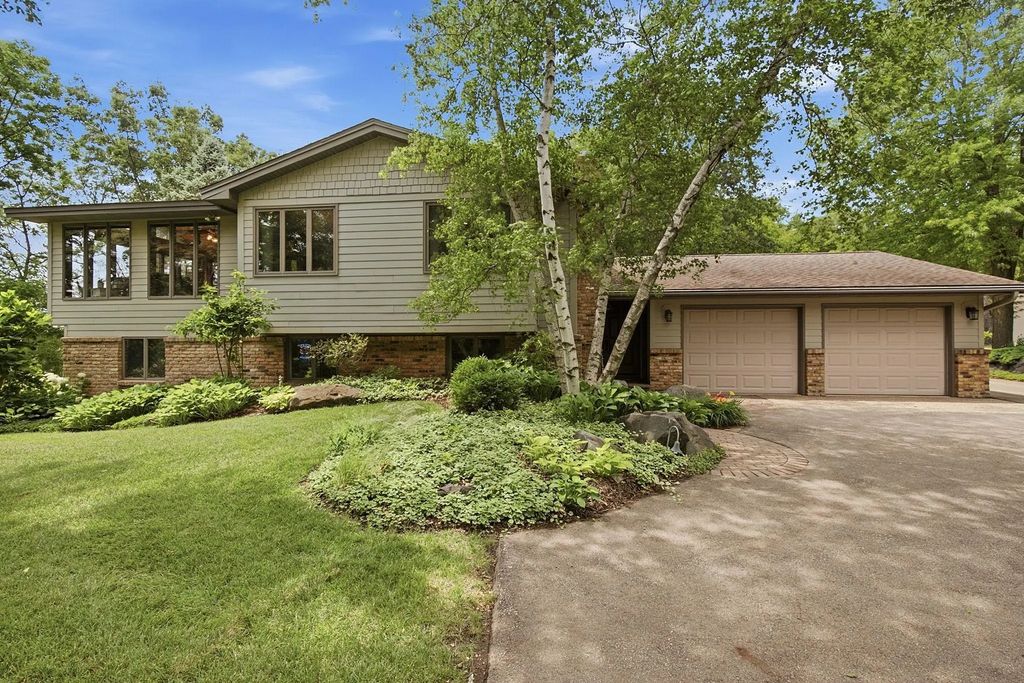 26180 Panama Avenue, Cedar Lake Twp