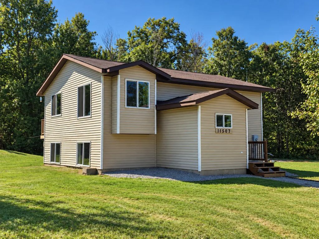 11507 230th Street, Milaca