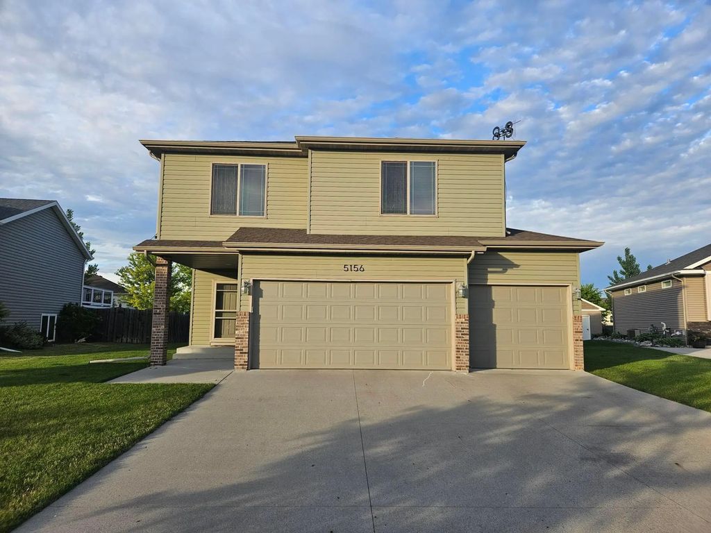 5156 44th Street S, Fargo