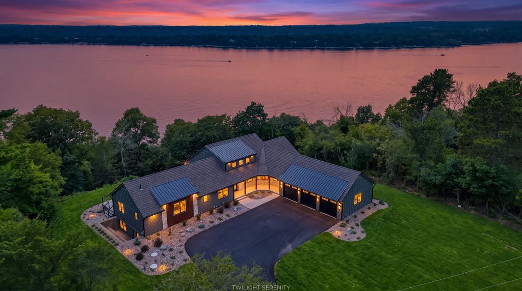 289 Mayer Road, Hudson