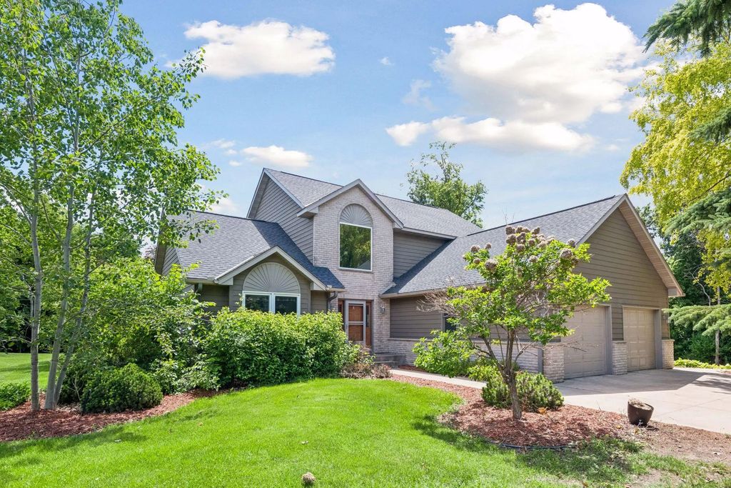 5453 124th Court E, Northfield