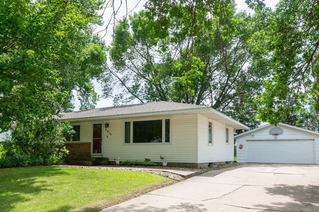 2813 12 Avenue Nw, Willmar