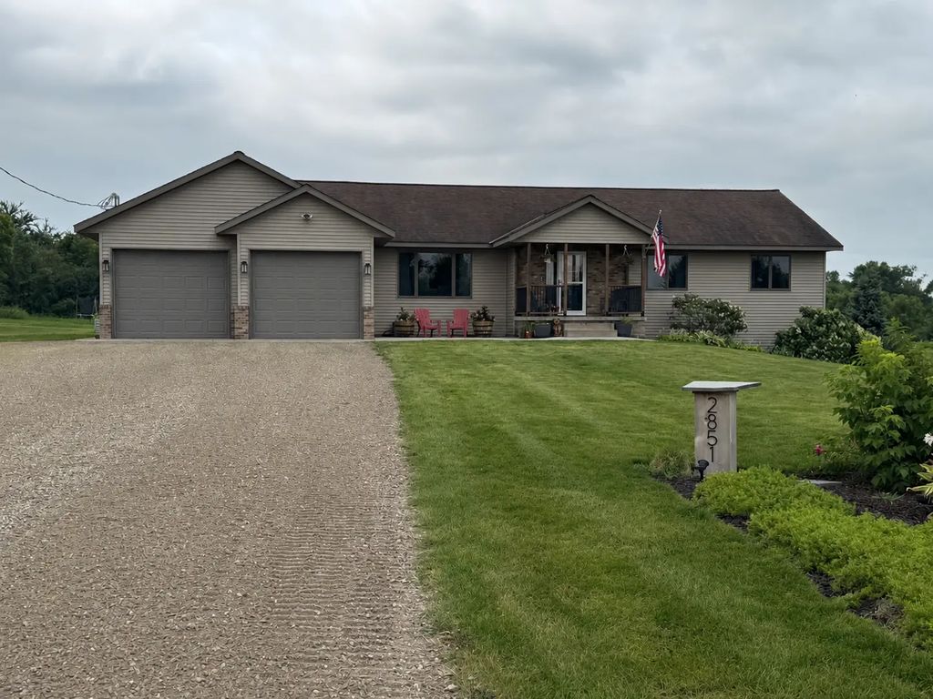 2851 160th Street, Swanville