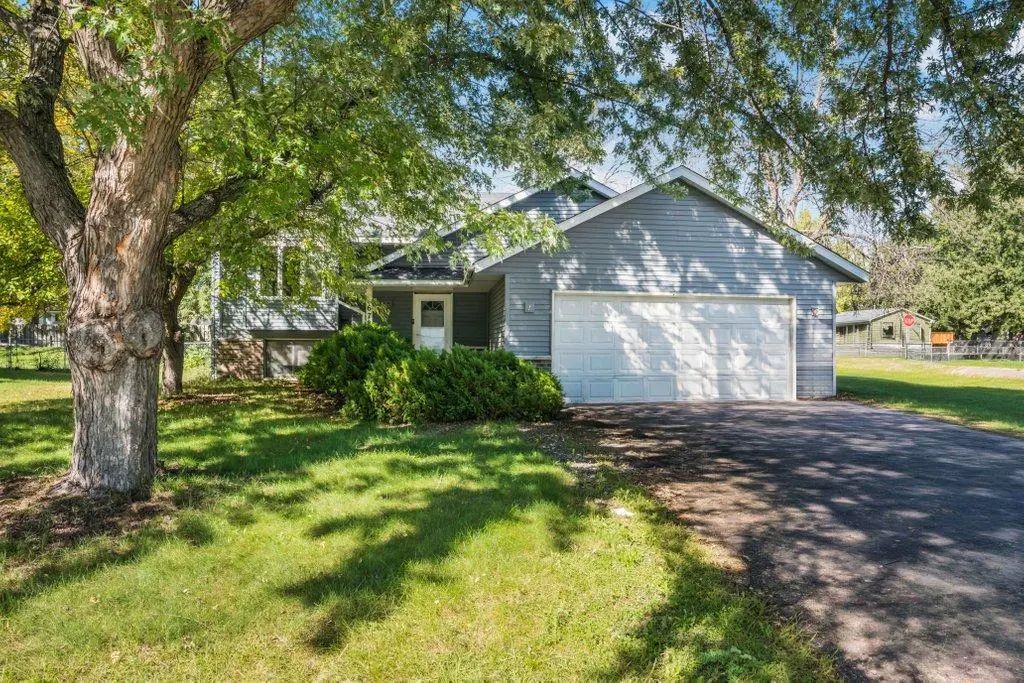 6781 Brunswick Avenue N, Brooklyn Park