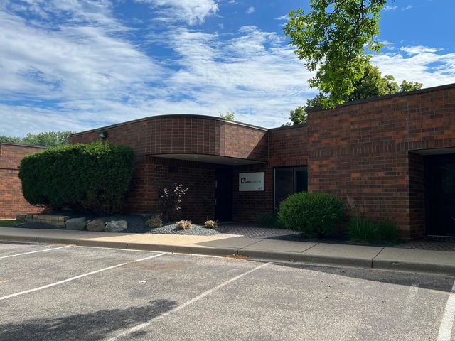 4976,4978 And 4980 Lincoln Drive, Edina