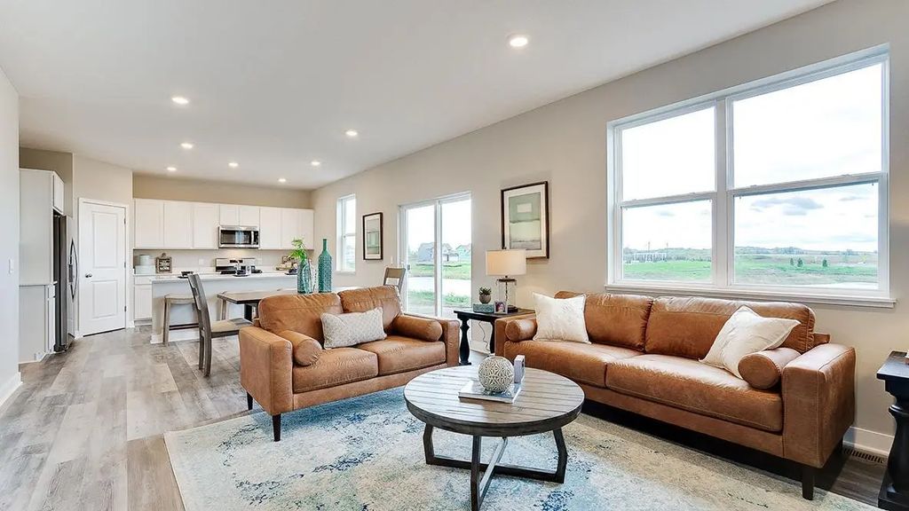6684 209th Street W, Farmington