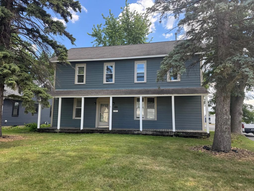 265 S Orange Street, Waconia