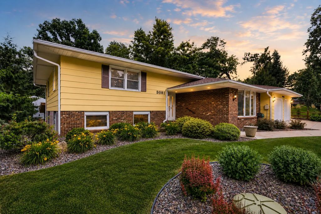 3081 Laverne Court N, Lake Elmo