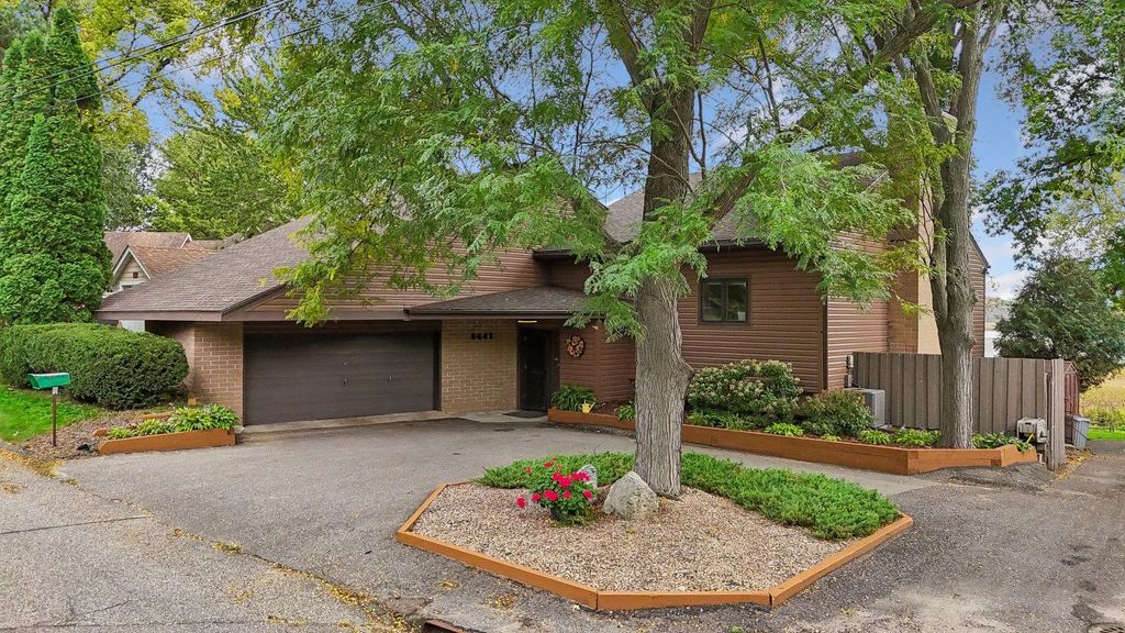 5442 Mayview Road, Minnetonka
