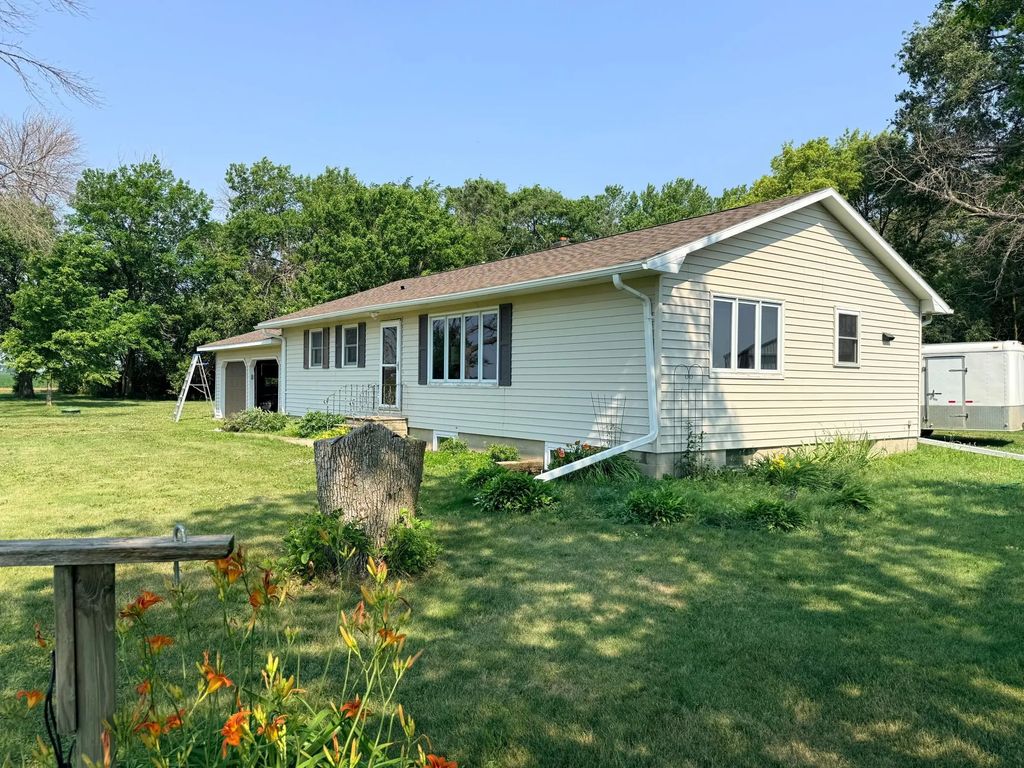 32466 County Road 45, Bingham Lake
