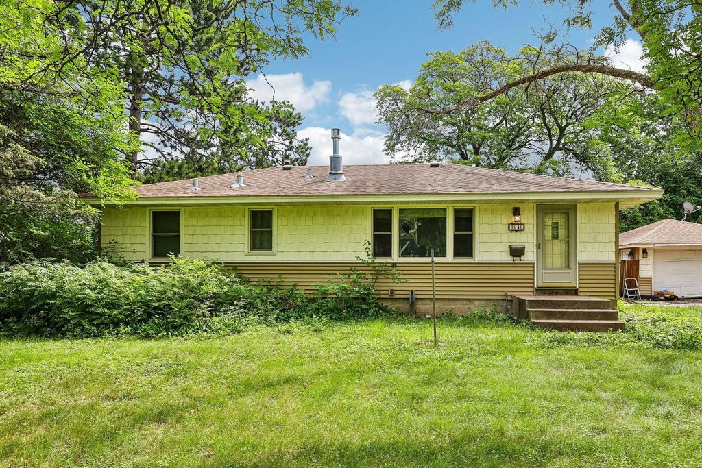 6948 Janell Avenue N, Brooklyn Park
