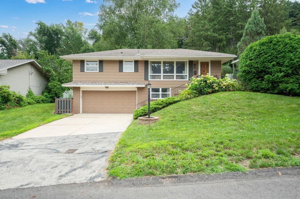 2342 11th Avenue Nw, Rochester