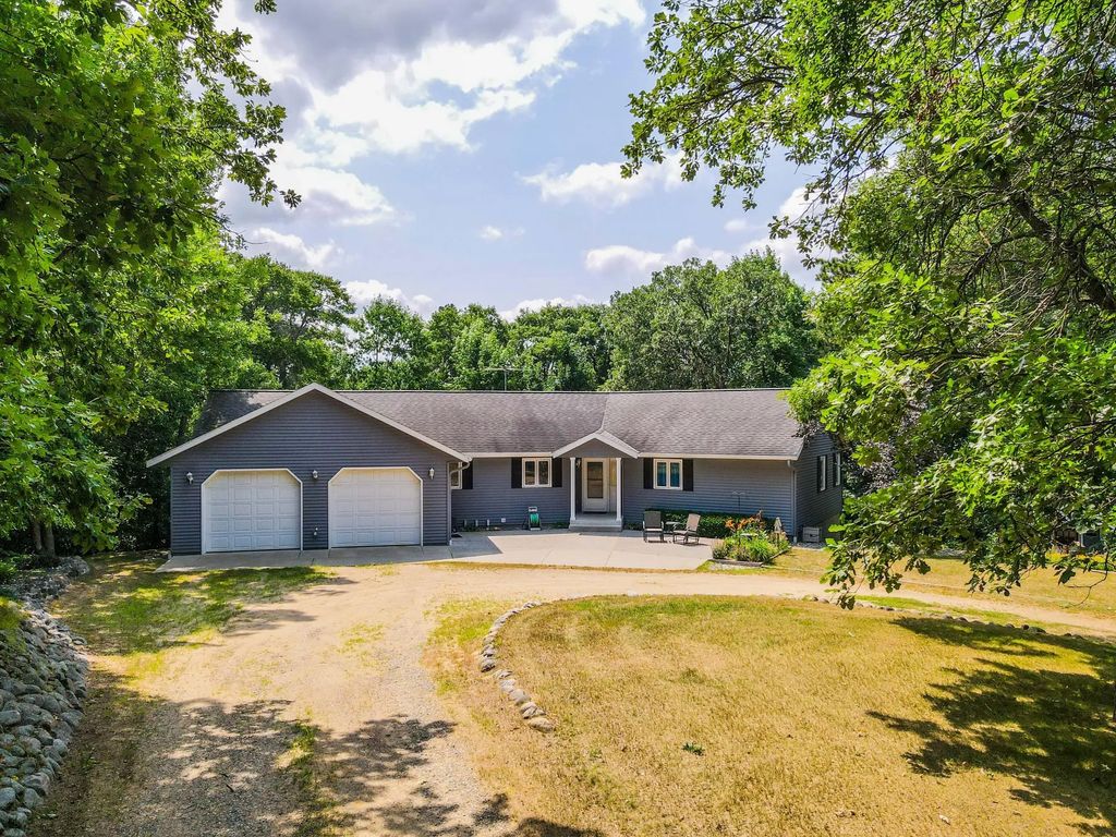 19815 Envoy Drive, Park Rapids