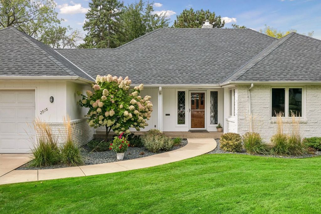 2516 Monterey Avenue S, St Louis Park