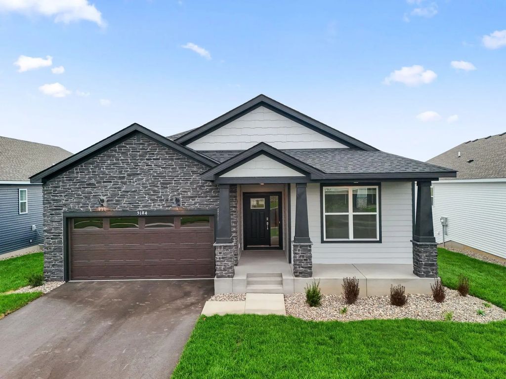 5184 Long Pointe Bay, Woodbury
