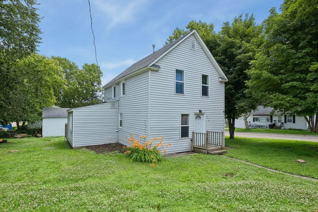 415 Francis Street, Faribault