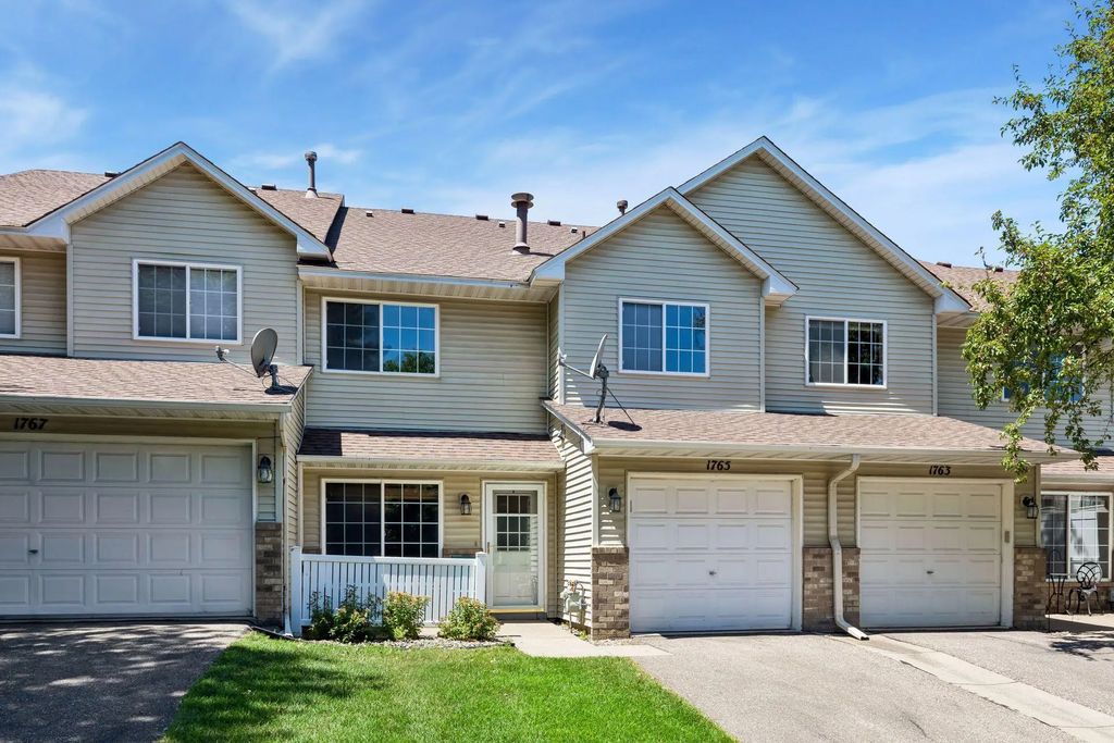 1765 Riverwood Drive 73, Burnsville