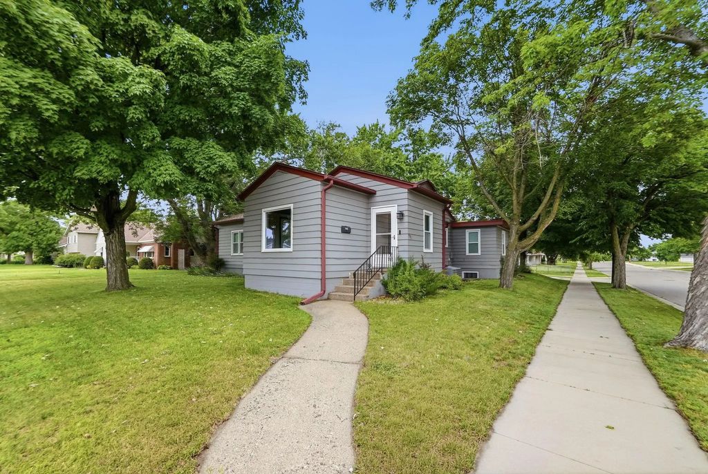901 31st Avenue N, St Cloud