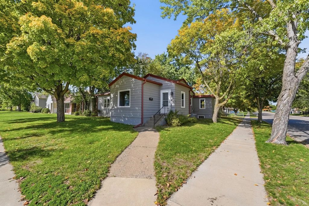 901 31st Avenue N, Saint Cloud
