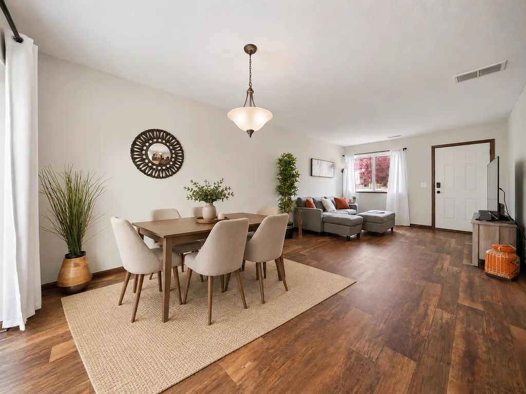 5099 61st Street Nw, Rochester